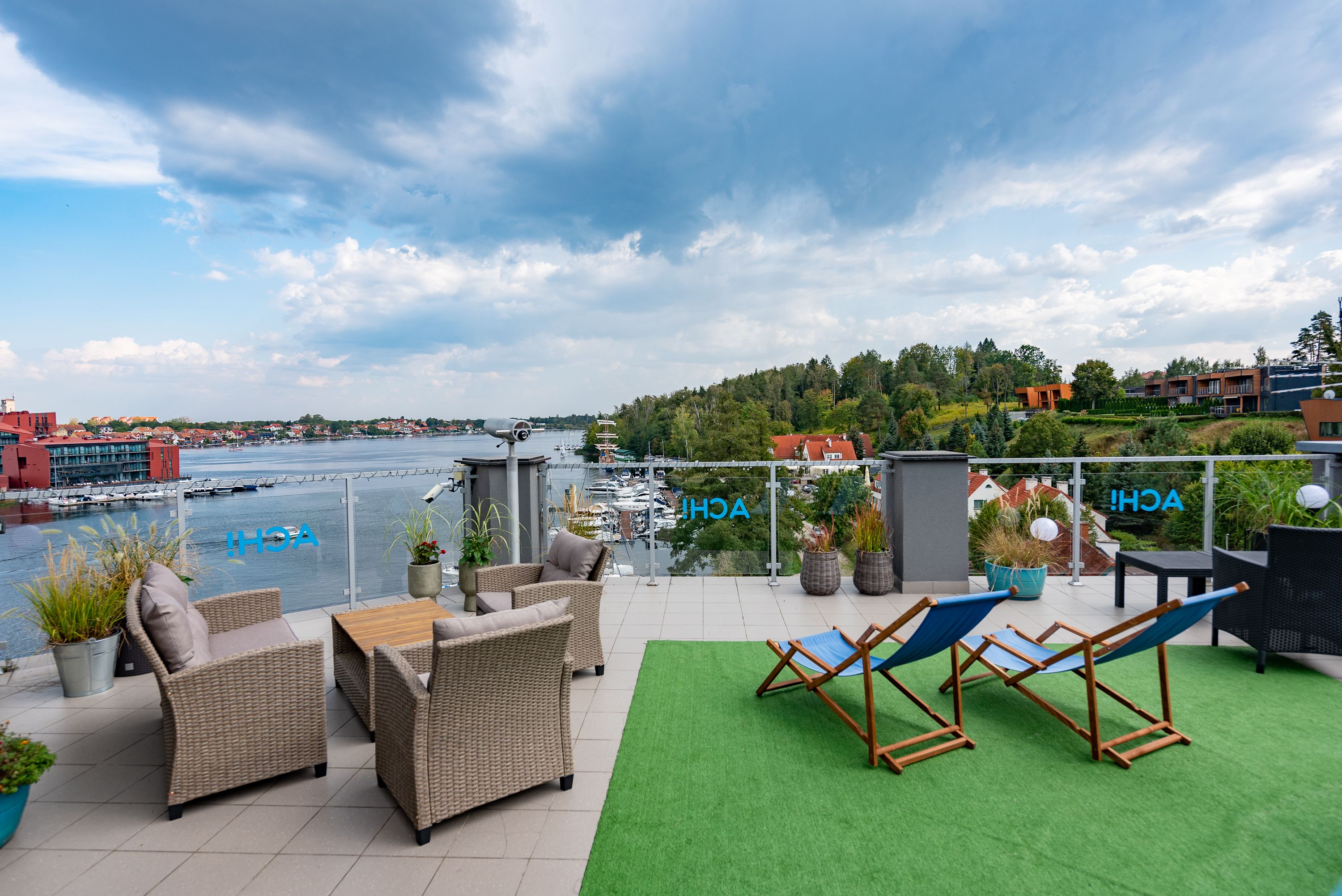 Wakacje z widokiem na jezioro