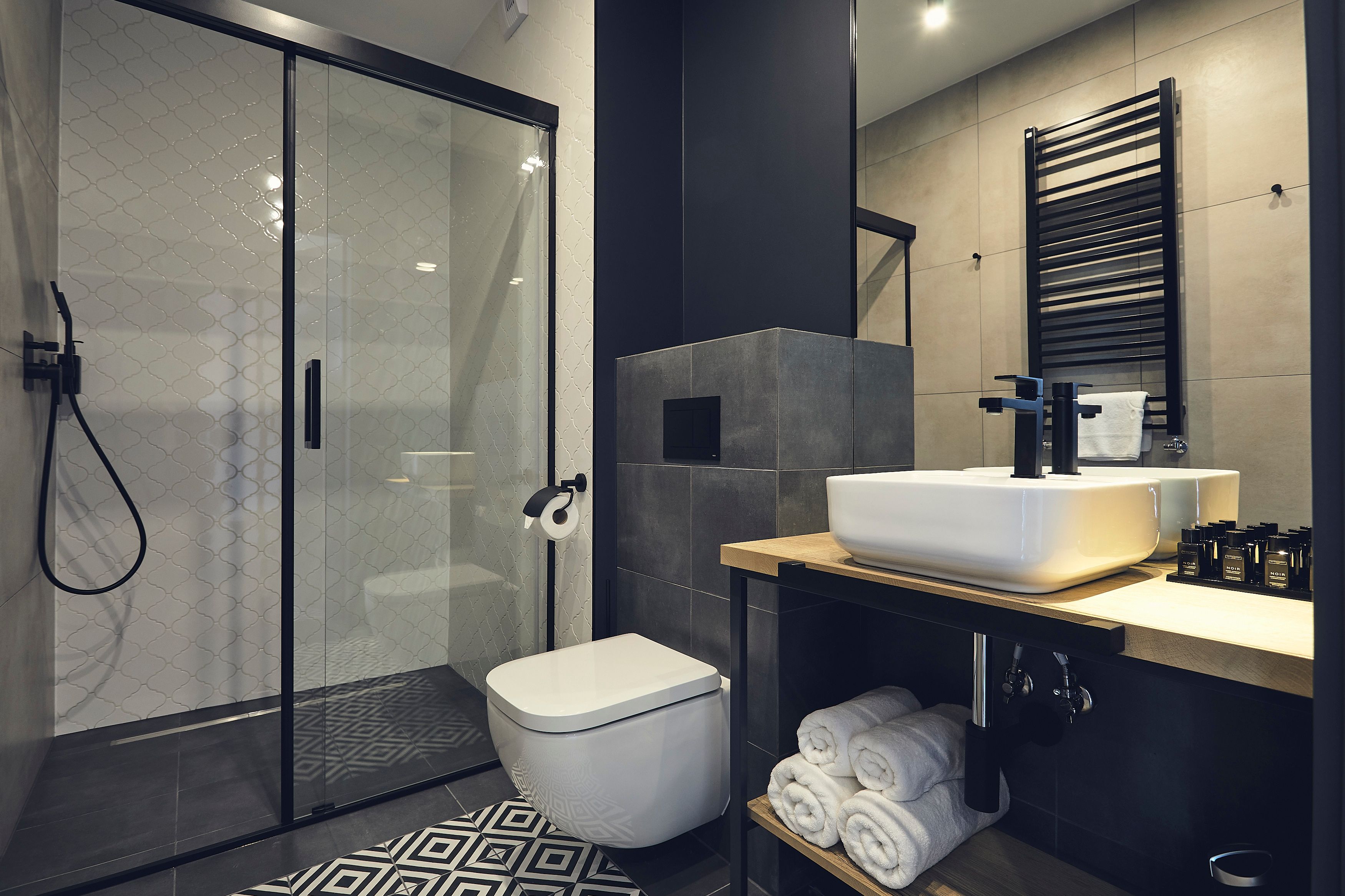 THE BRIDGE SUITES