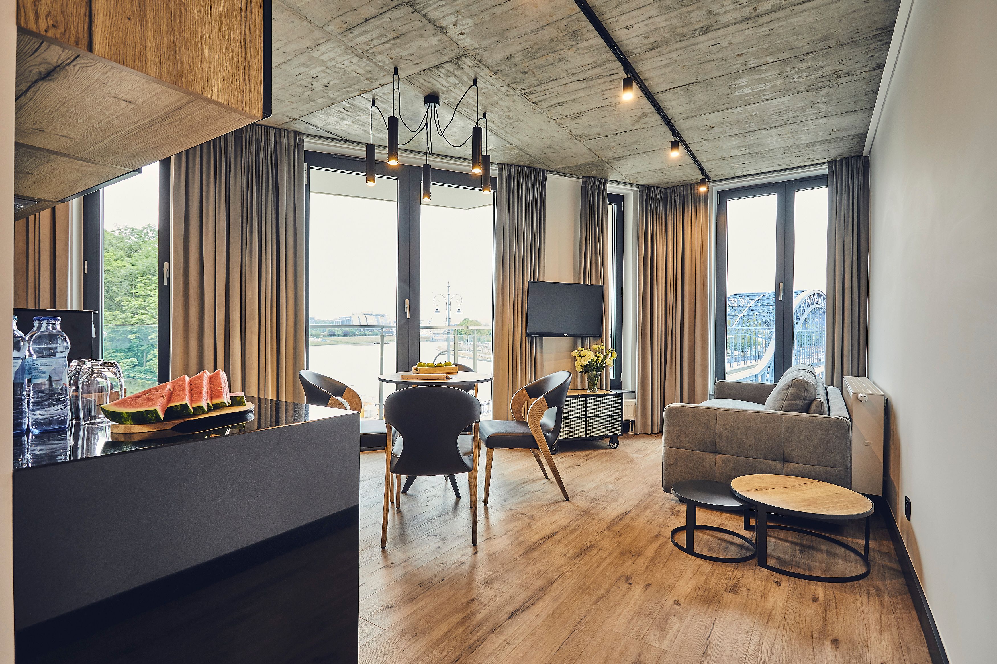 THE BRIDGE SUITES