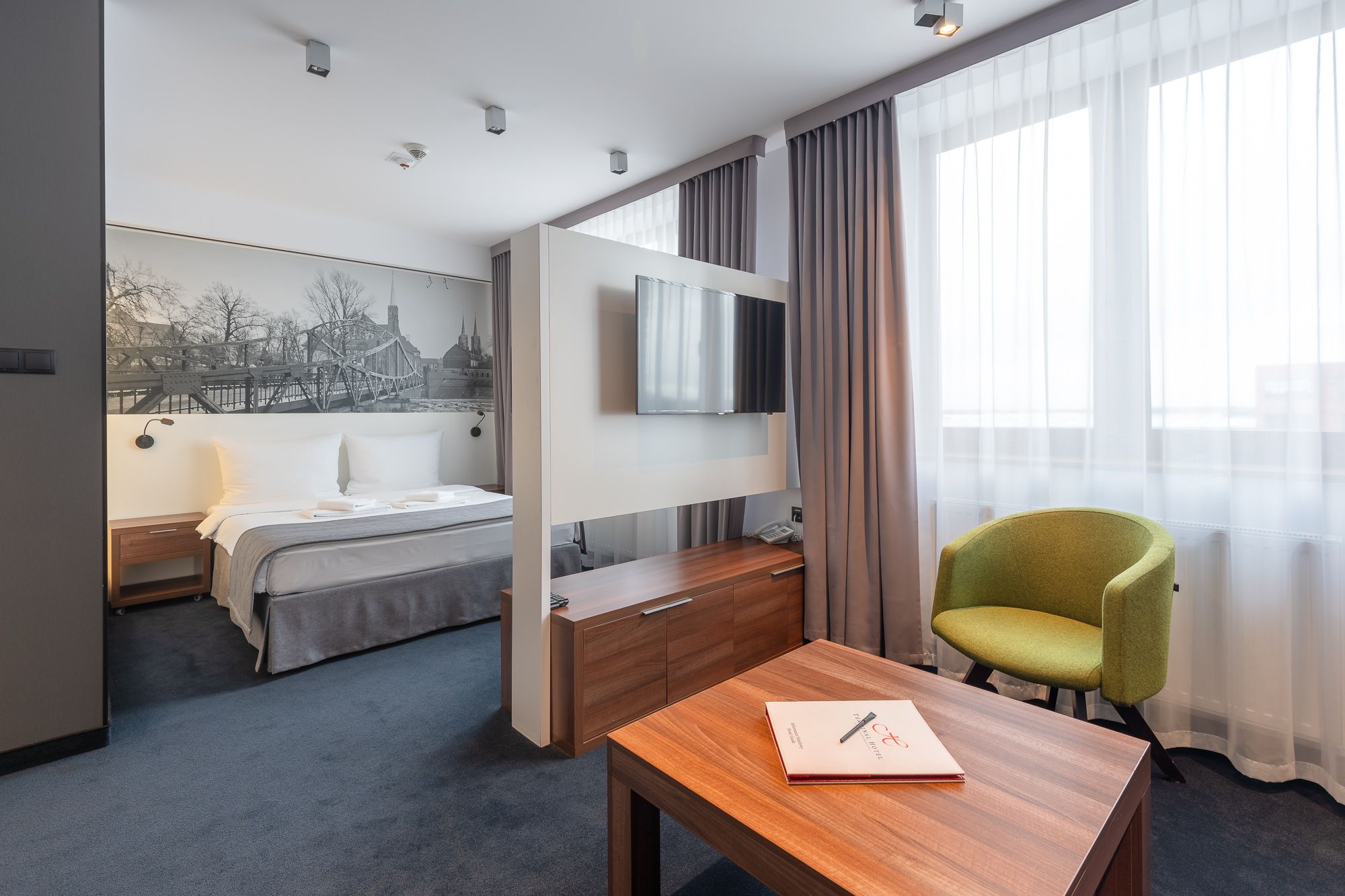 HOTEL TERMINAL